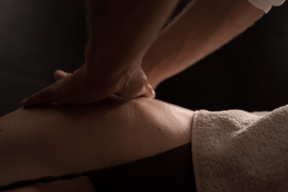 배 마사지, 장 건강 음식, 가벼운 산책, 건강한 장